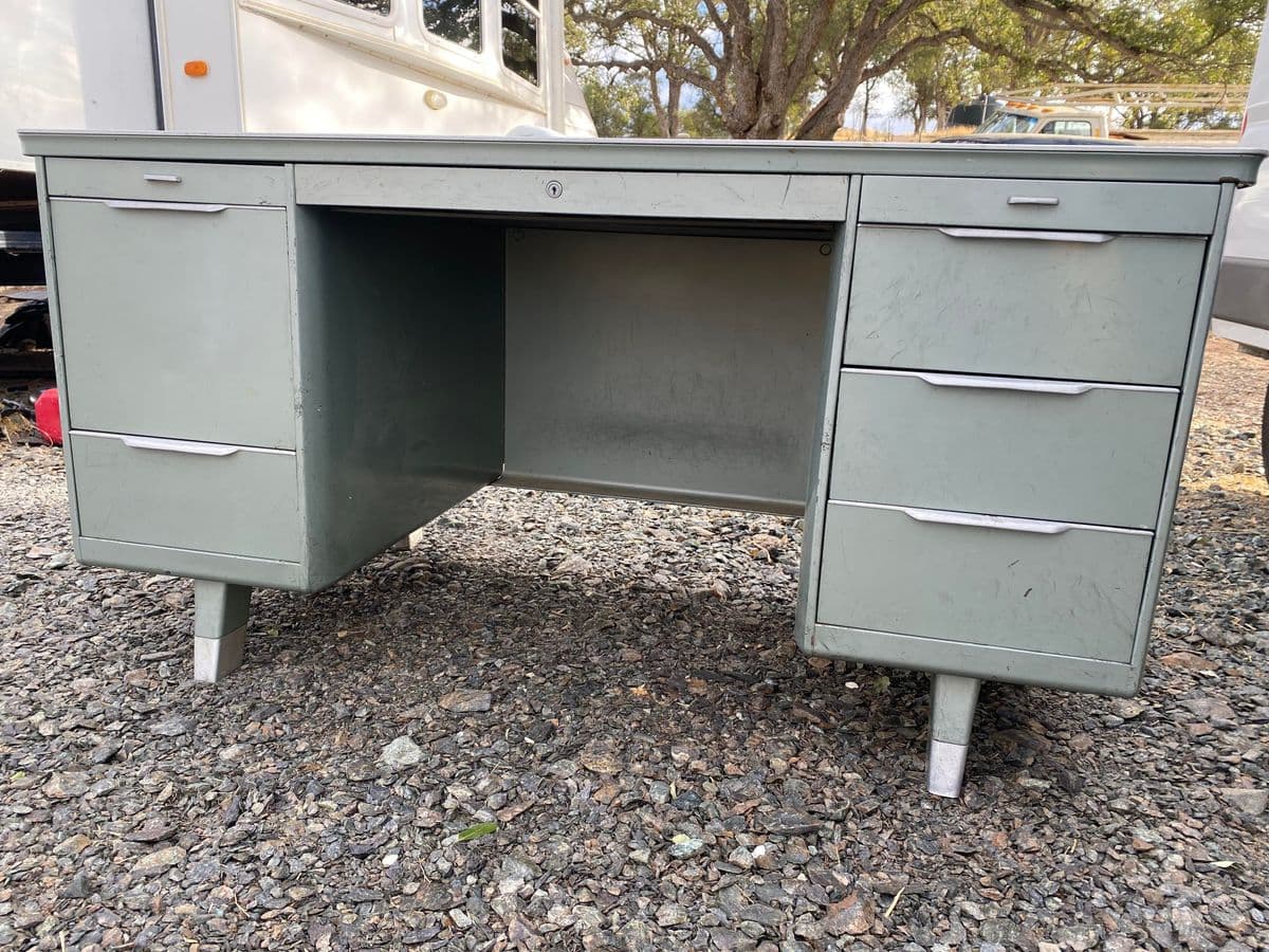 Vintage General Fireproofing Metal Tanker Desk - Thumbnail 4