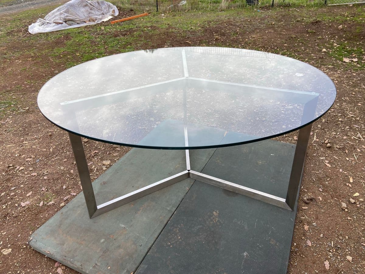 Room and Board Contemporary Round Glass Dining Table - Thumbnail 12