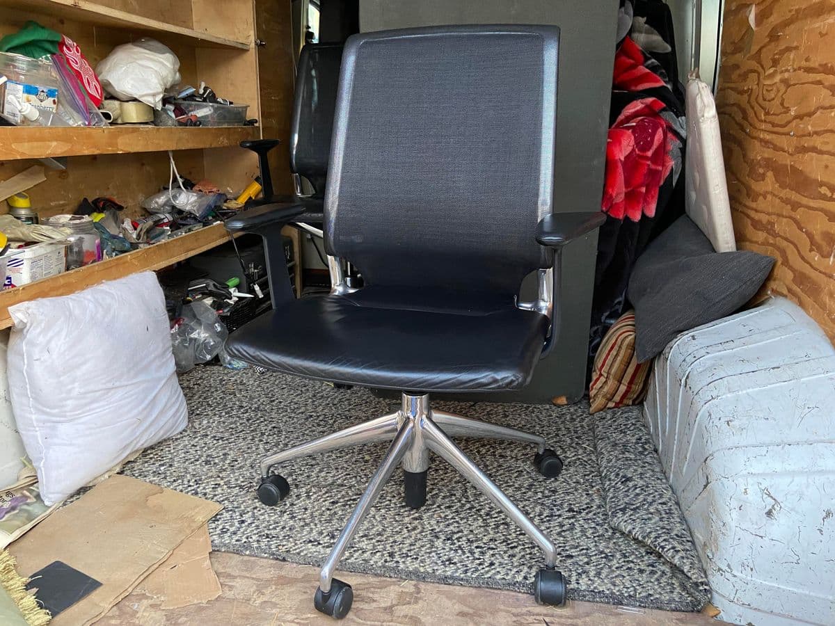 2000 Vitra Swivel Leather Chair Designed by Alberto Meda - Thumbnail 12