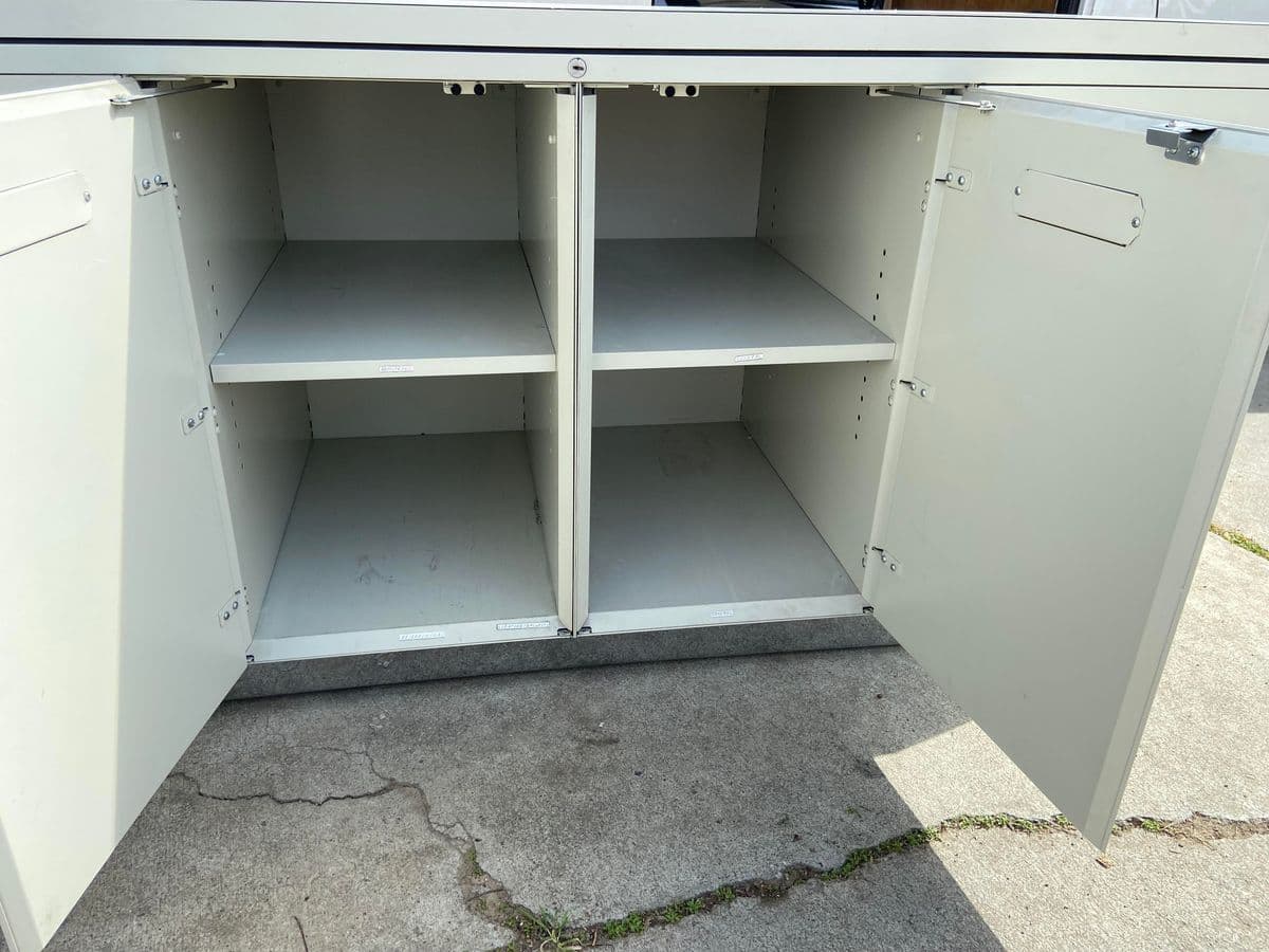 1980s Vintage Modern Metal Sideboard - Thumbnail 8