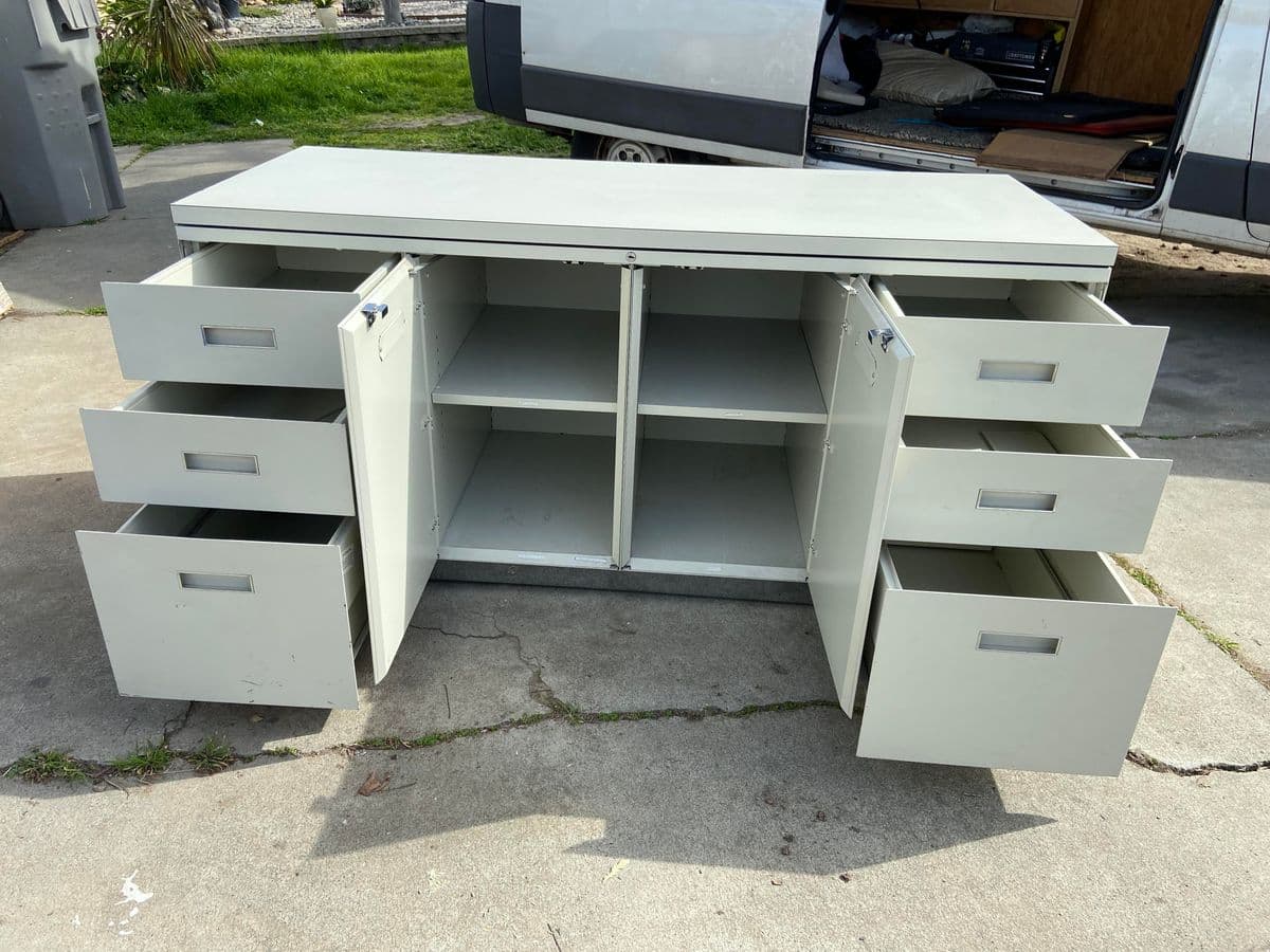 1980s Vintage Modern Metal Sideboard - Thumbnail 9