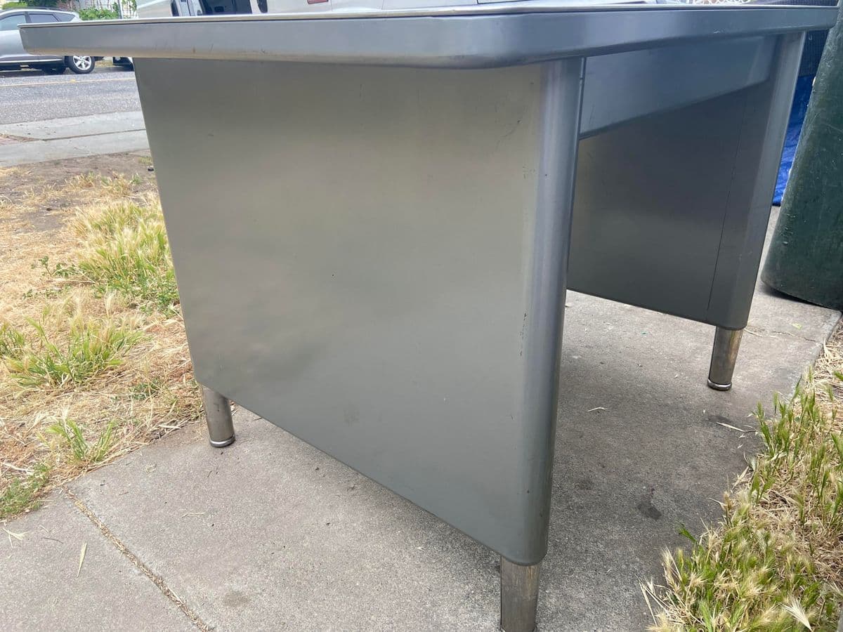 1960s Vintage Mid Century Modern Metal Desk Table - Thumbnail 7