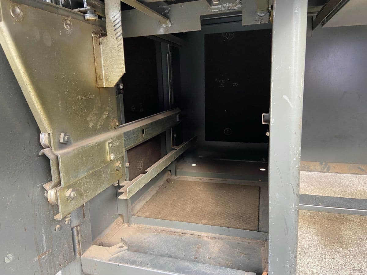 1940s Vintage Mid Century Modern Metal Tanker Desk - Thumbnail 5