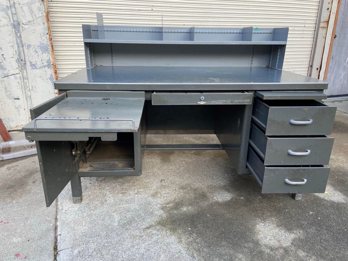 1940s Vintage Mid Century Modern Metal Tanker Desk - Thumbnail 3