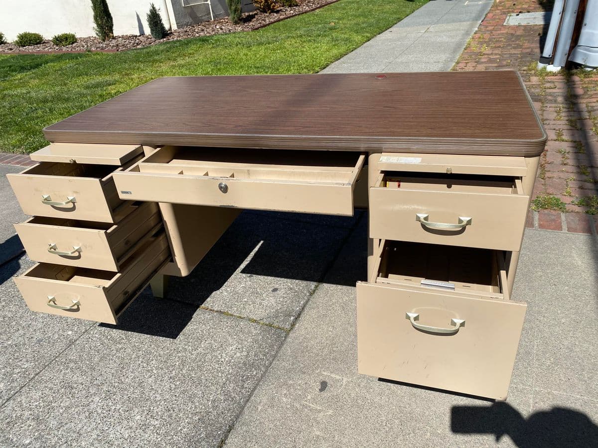 Vintage Cole Steel Mid Century Modern Metal Tanker Desk - Thumbnail 5