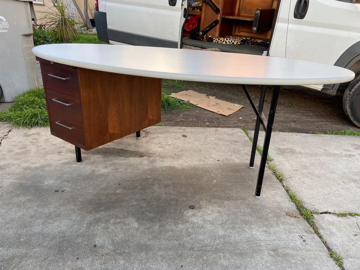 1970s Vintage Mid Century Modern Oval Executive Desk - Thumbnail 8