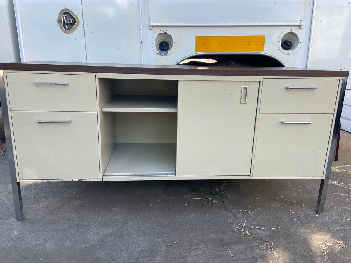 1990s Vintage Mid-Century Modern Metal Sideboard - Thumbnail 8