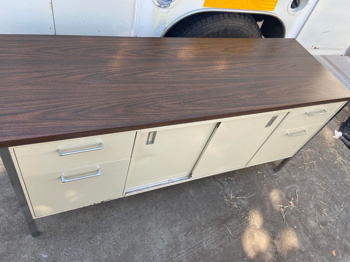 1990s Vintage Mid-Century Modern Metal Sideboard - Thumbnail 10