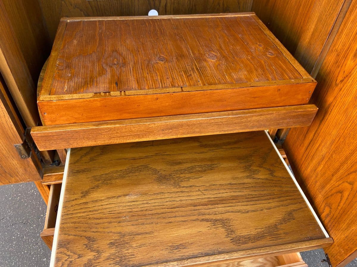 1990s Vintage Drexel Heritage Collection Entertainment Armoire - Thumbnail 4