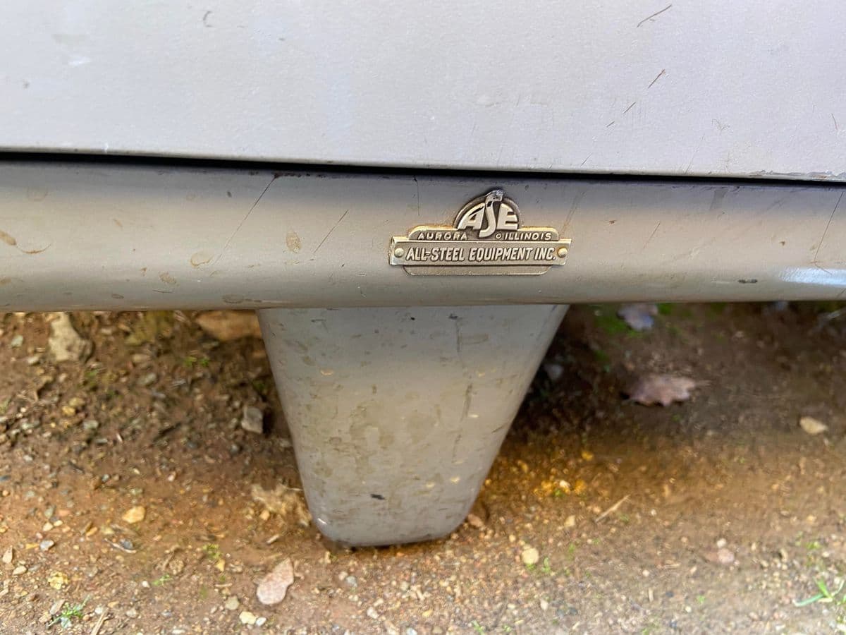 1970s Vintage Mid Century Modern Metal Tanker Desk - Thumbnail 5