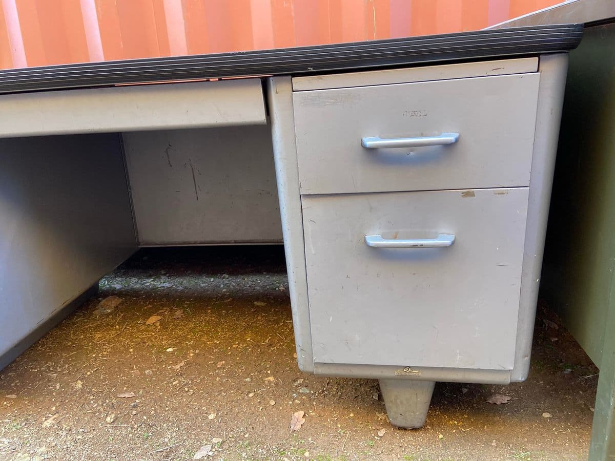 1970s Vintage Mid Century Modern Metal Tanker Desk - Thumbnail 9