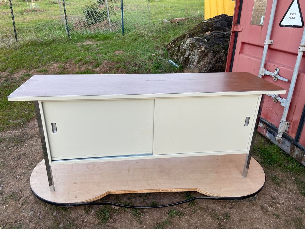 1970s Steelcase Vintage Metal Credenza - Thumbnail 7