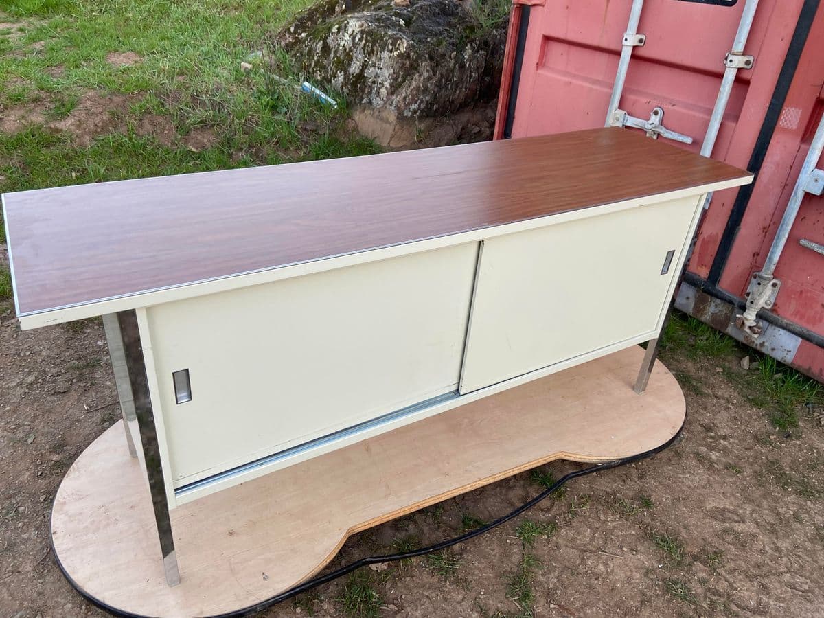 1970s Steelcase Vintage Metal Credenza - Thumbnail 11