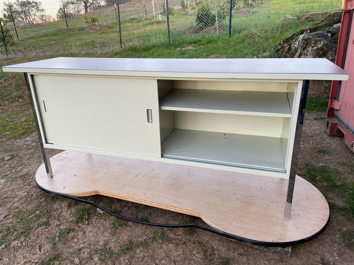 1970s Steelcase Vintage Metal Credenza - Thumbnail 5