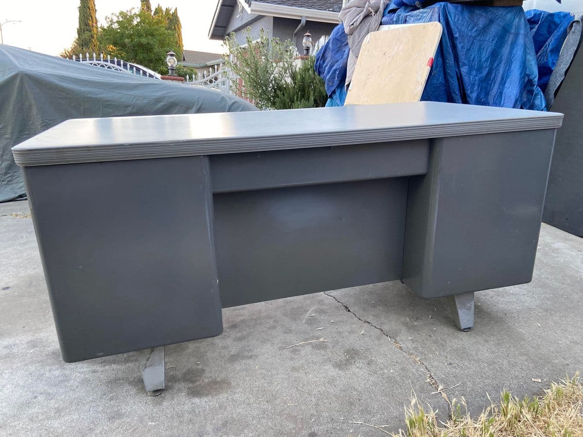 1960s Vintage Mid Century Modern Metal Tanker Desk - Thumbnail 5