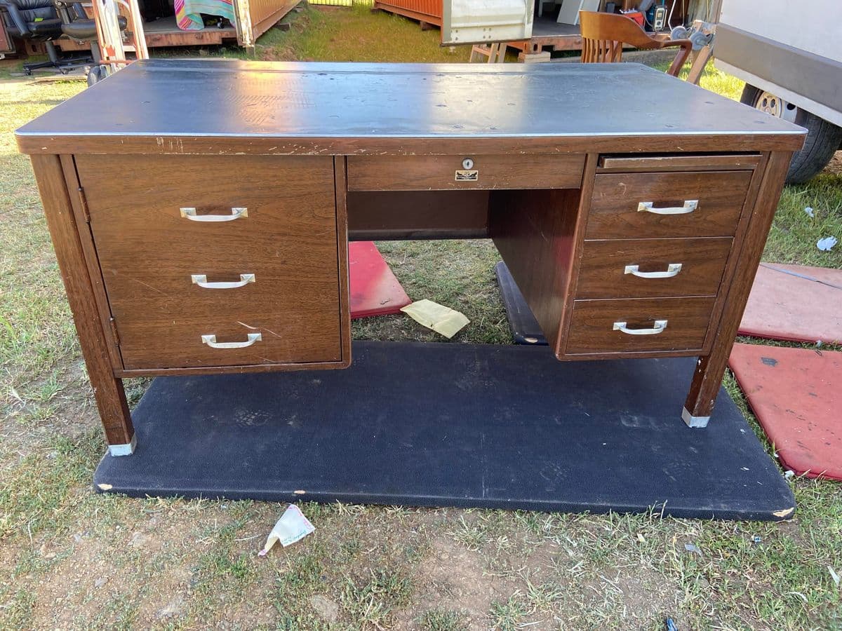 1940s The General Fireproofing Company Vintage Metal Tanker Desk - Thumbnail 3