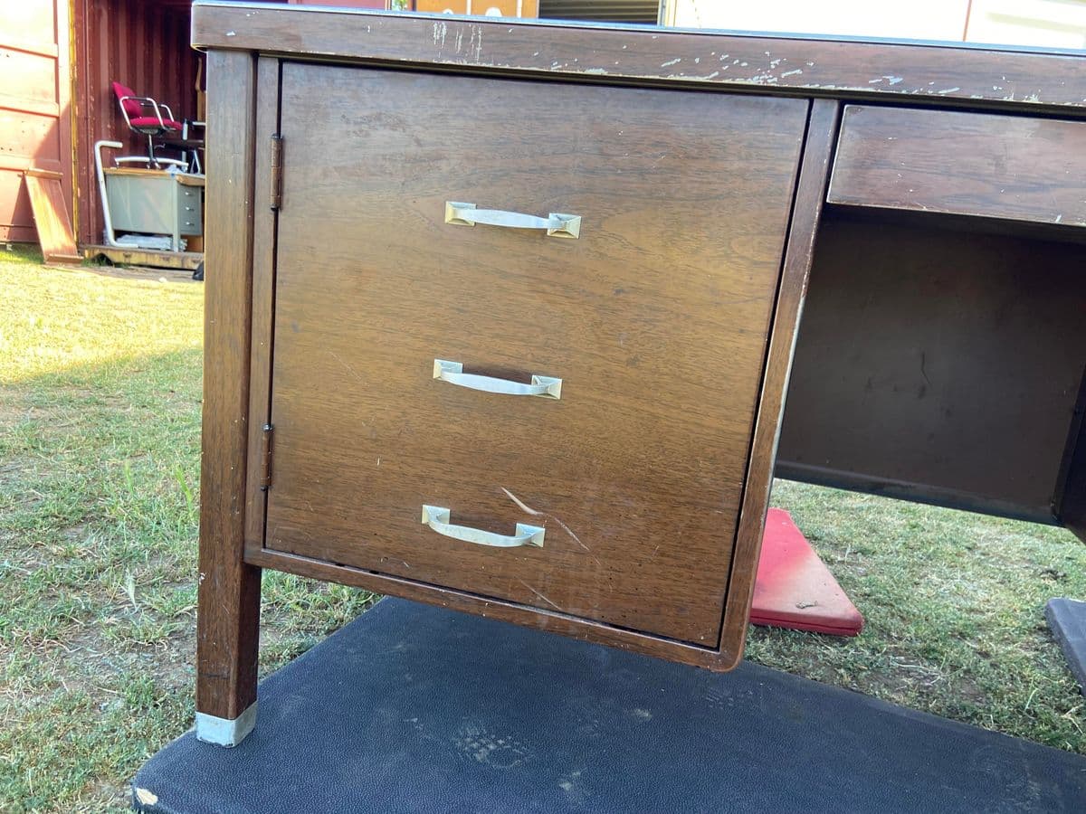 1940s The General Fireproofing Company Vintage Metal Tanker Desk - Thumbnail 8