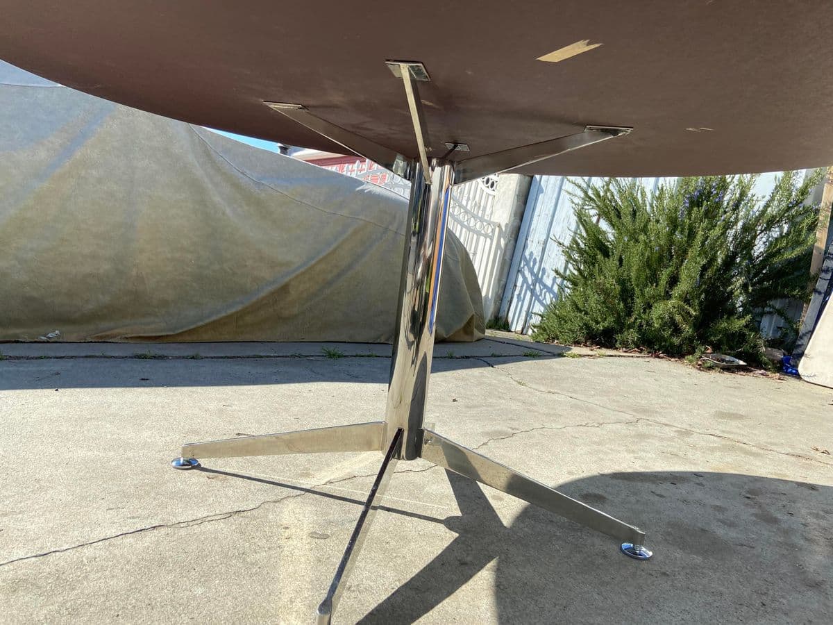 Chrome Oval Round Table - Thumbnail 5