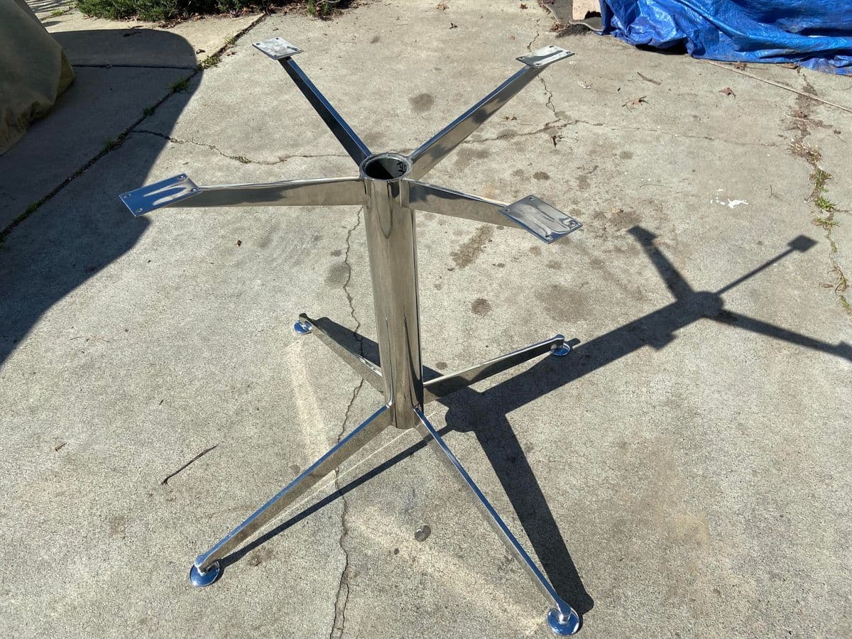 Chrome Oval Round Table - Thumbnail 11