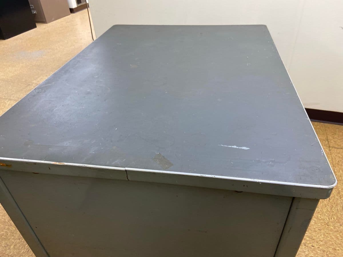 1940s Vintage Mid Century Modern Metal Tanker Desk - Thumbnail 12