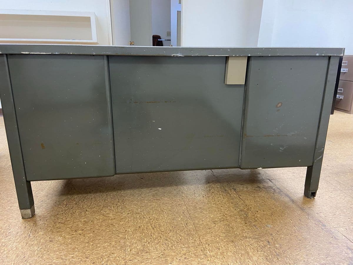 1950s Vintage Mid Century Modern Metal Tanker Desk - Thumbnail 6