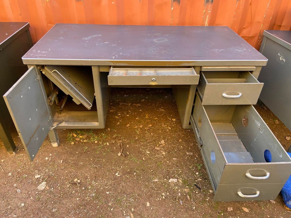 1950s Vintage Mid Century Modern Metal Tanker Desk - Thumbnail 9