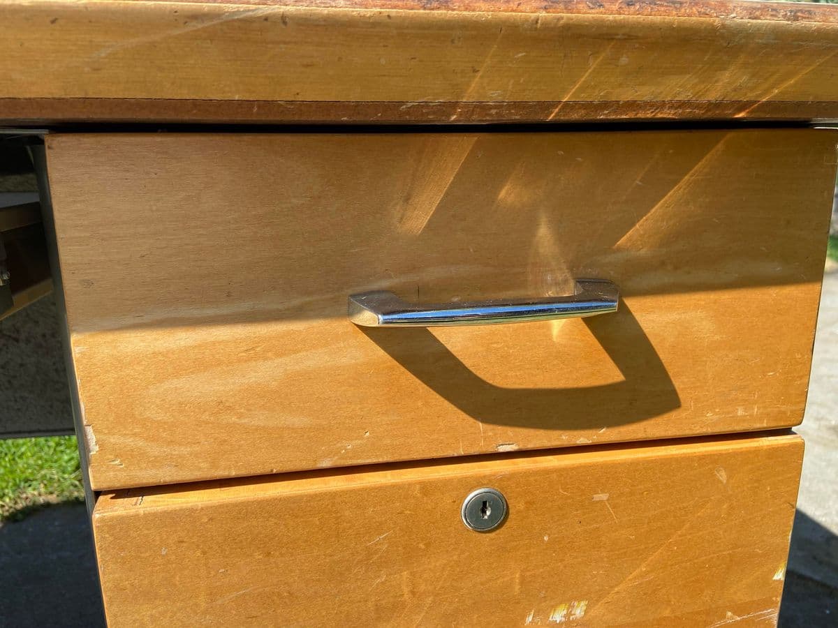 1960s Raymond Loewy for Brunswick Mid Century Modern Metal Desk - Thumbnail 5