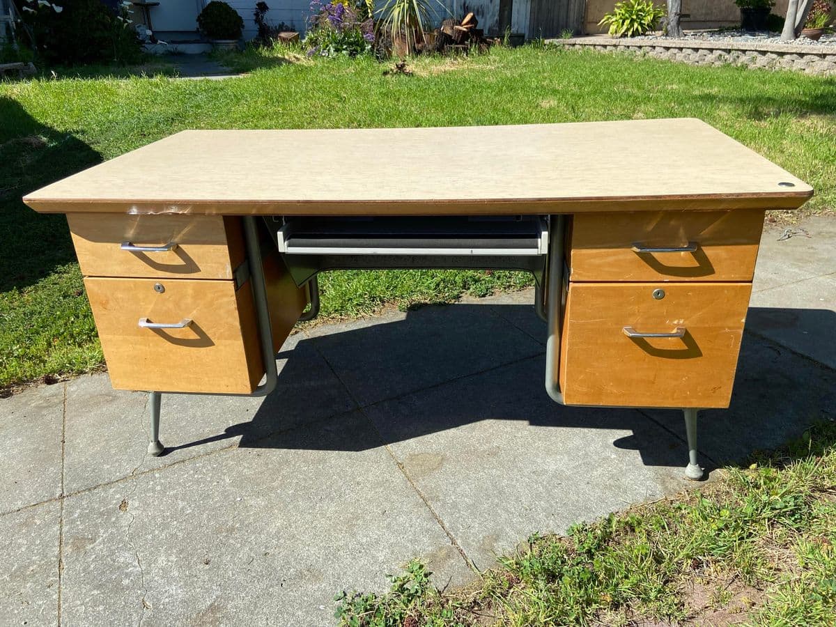 1960s Raymond Loewy for Brunswick Mid Century Modern Metal Desk - Thumbnail 11