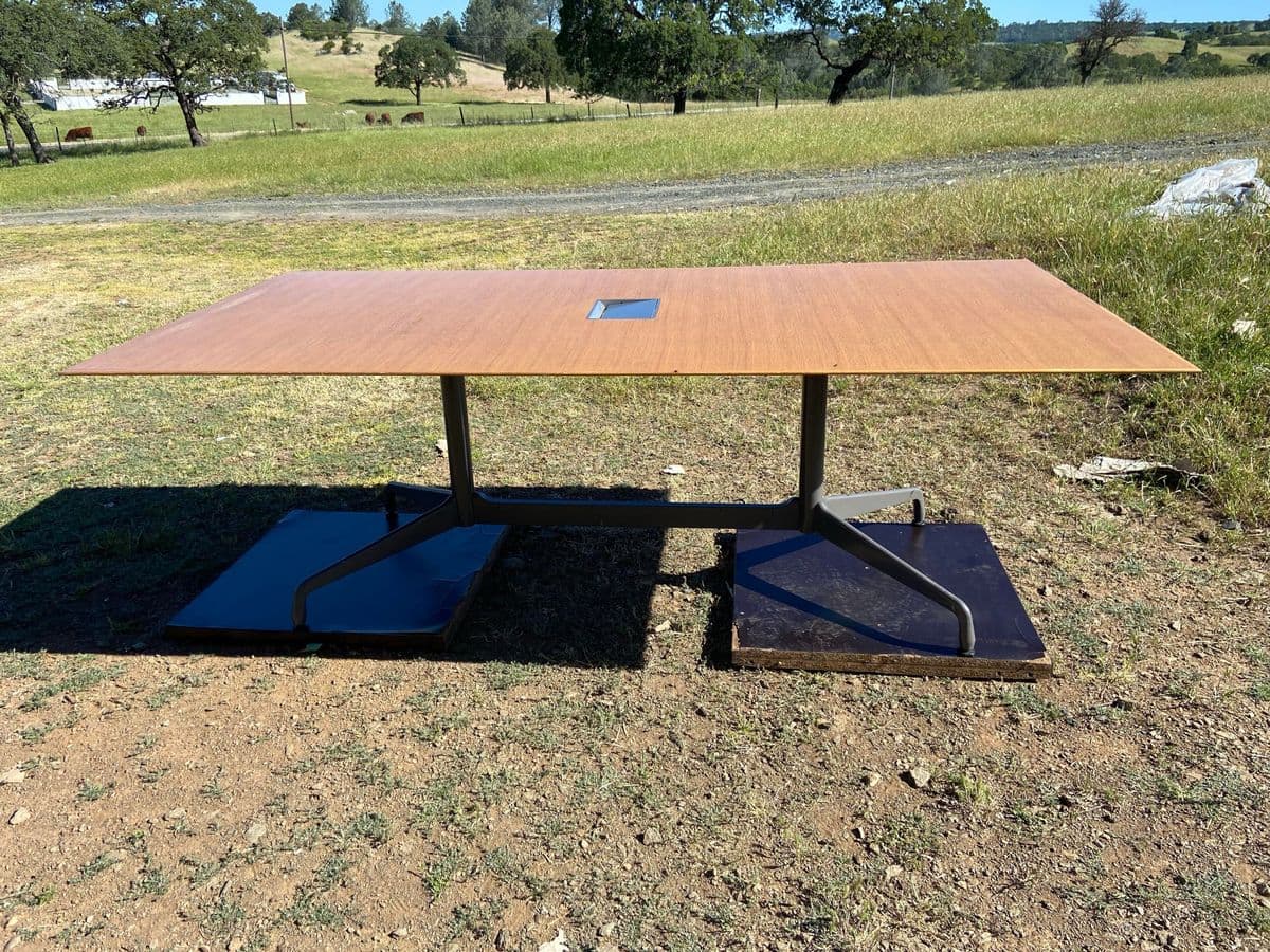 1980s Vintage Eames Herman Miller Style Conference Table With Walnut Wooden Top. - Thumbnail 13