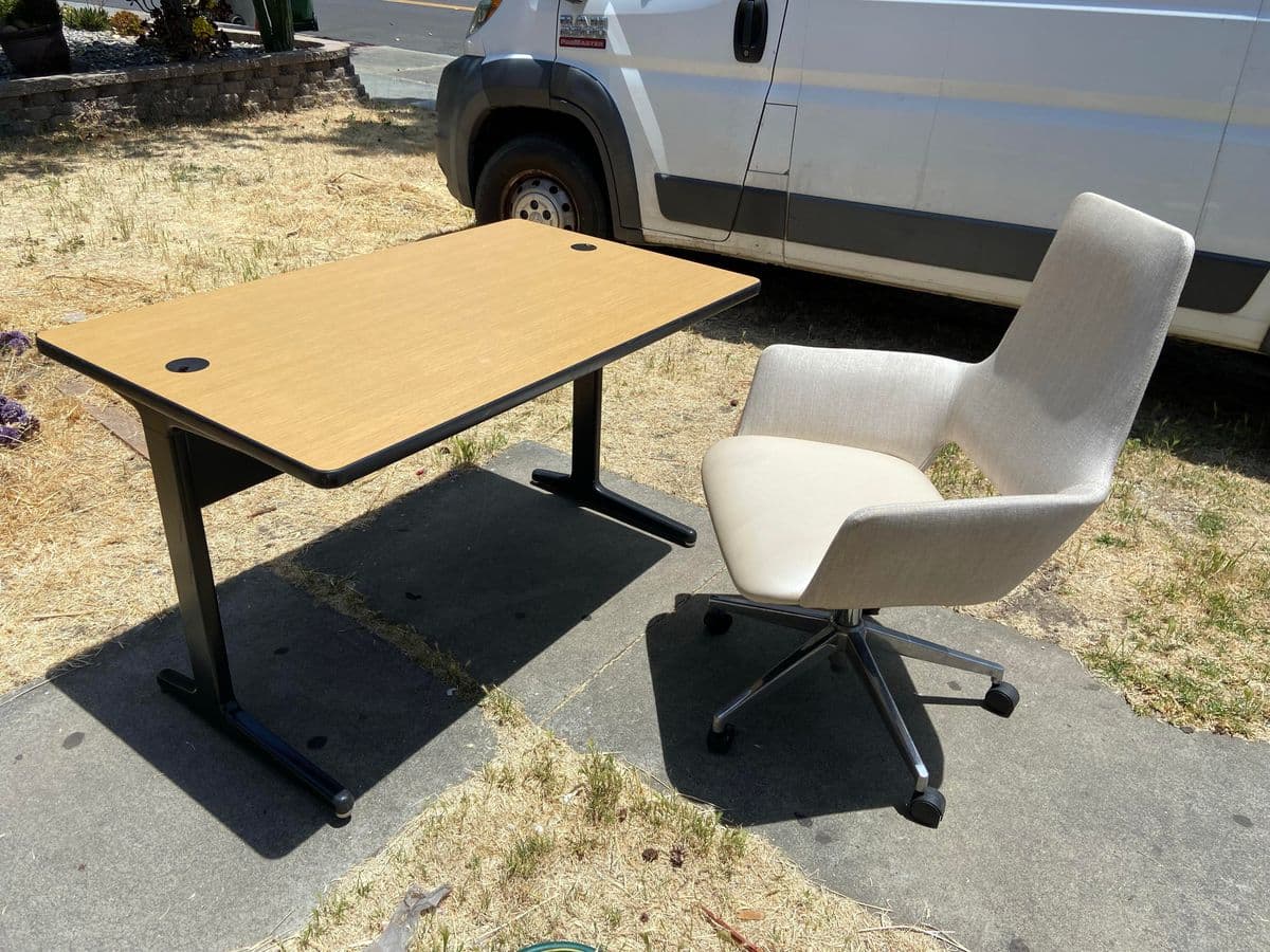 1980s Vintage Mid Century Modern Herman Miller Desk Set With Modern Office Chair - Set of 2 - Thumbnail 11