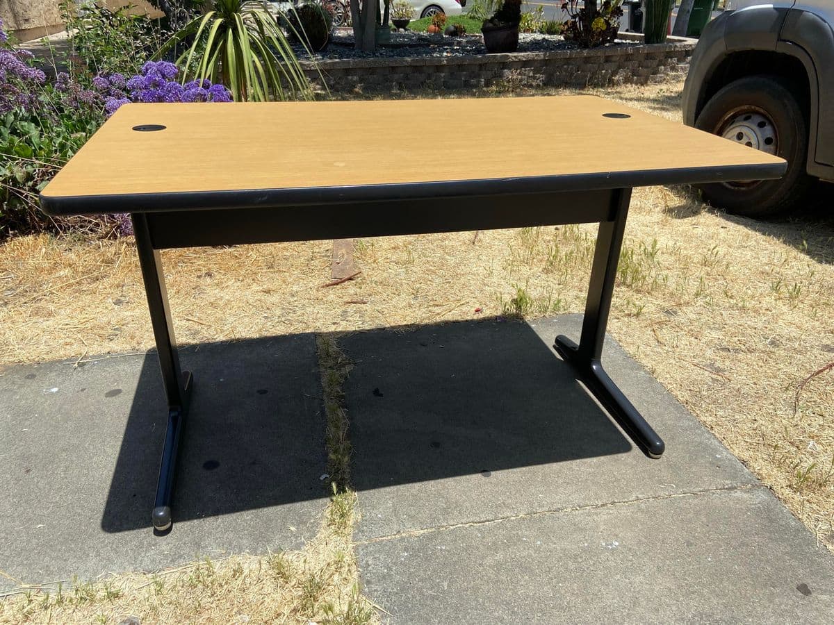 1980s Vintage Mid Century Modern Herman Miller Office Desk - Thumbnail 4