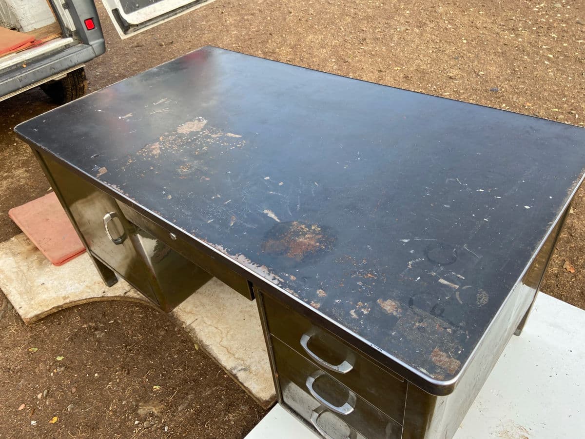 1950s Vintage Mid Century Modern Metal Tanker Desk Needs Restoration - Thumbnail 10