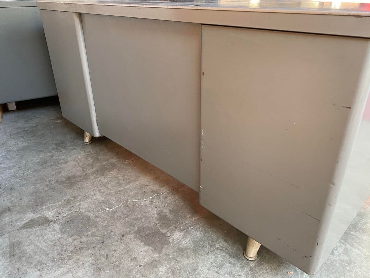 1960s Vintage Metal Tanker Desk With Typewriter Shelf - Thumbnail 10