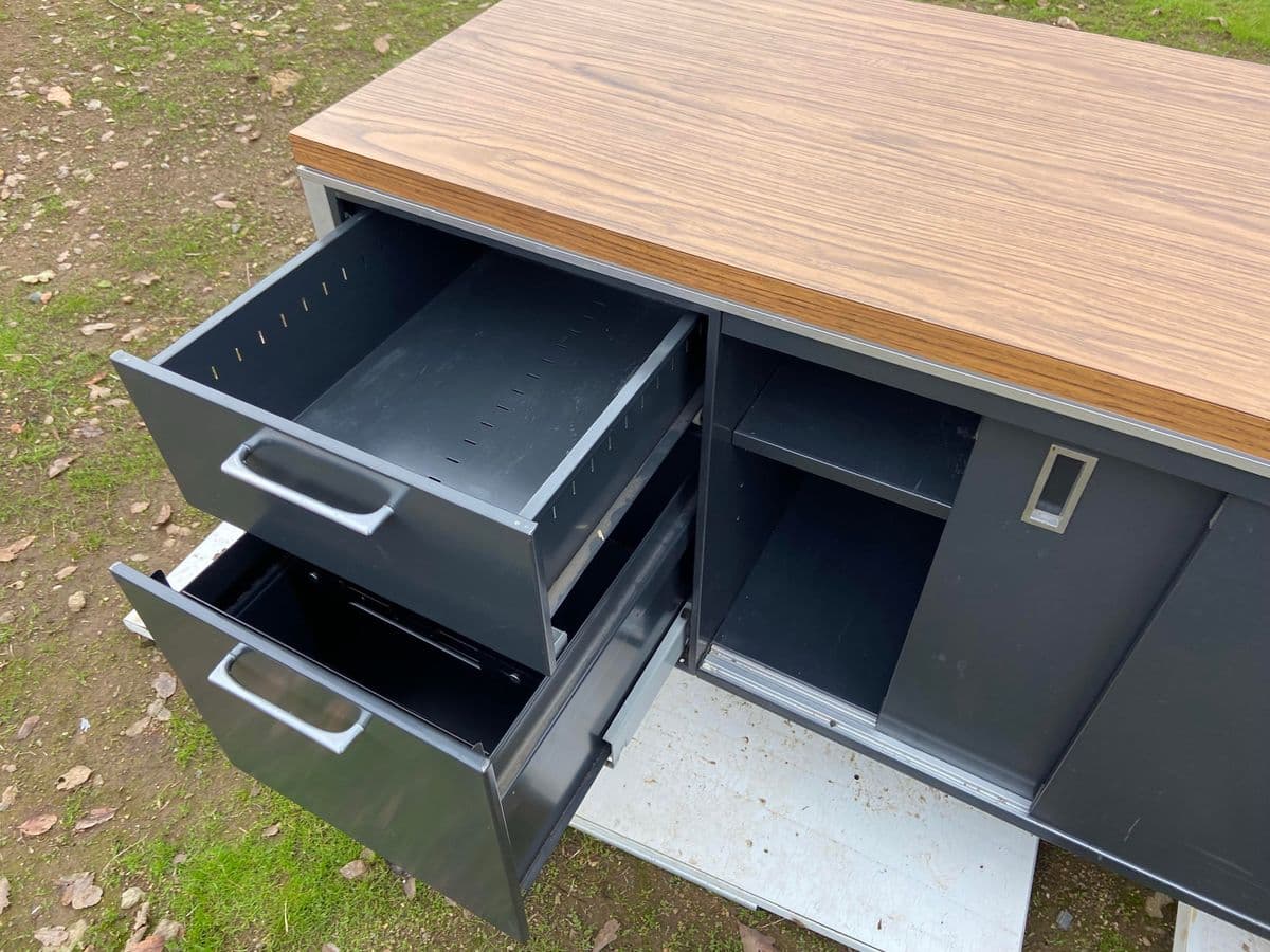 1980s Vintage Mid Century Modern Steel Credenza - Thumbnail 9