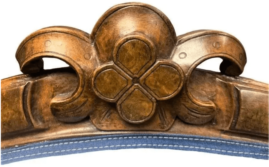 Mid 19th Century Walnut Sofa - Thumbnail 3