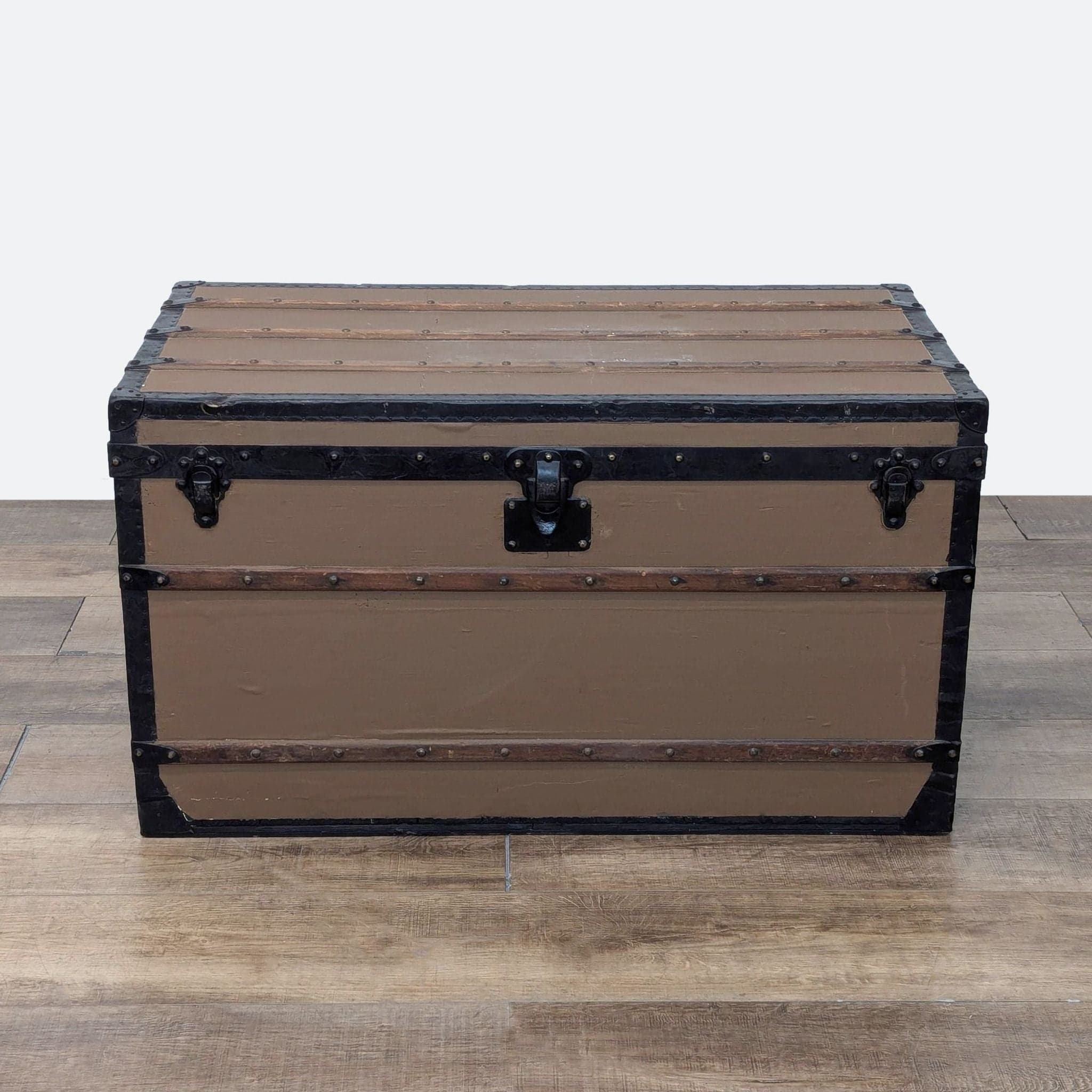 Louis Vuitton Vintage Trunk - Image 1