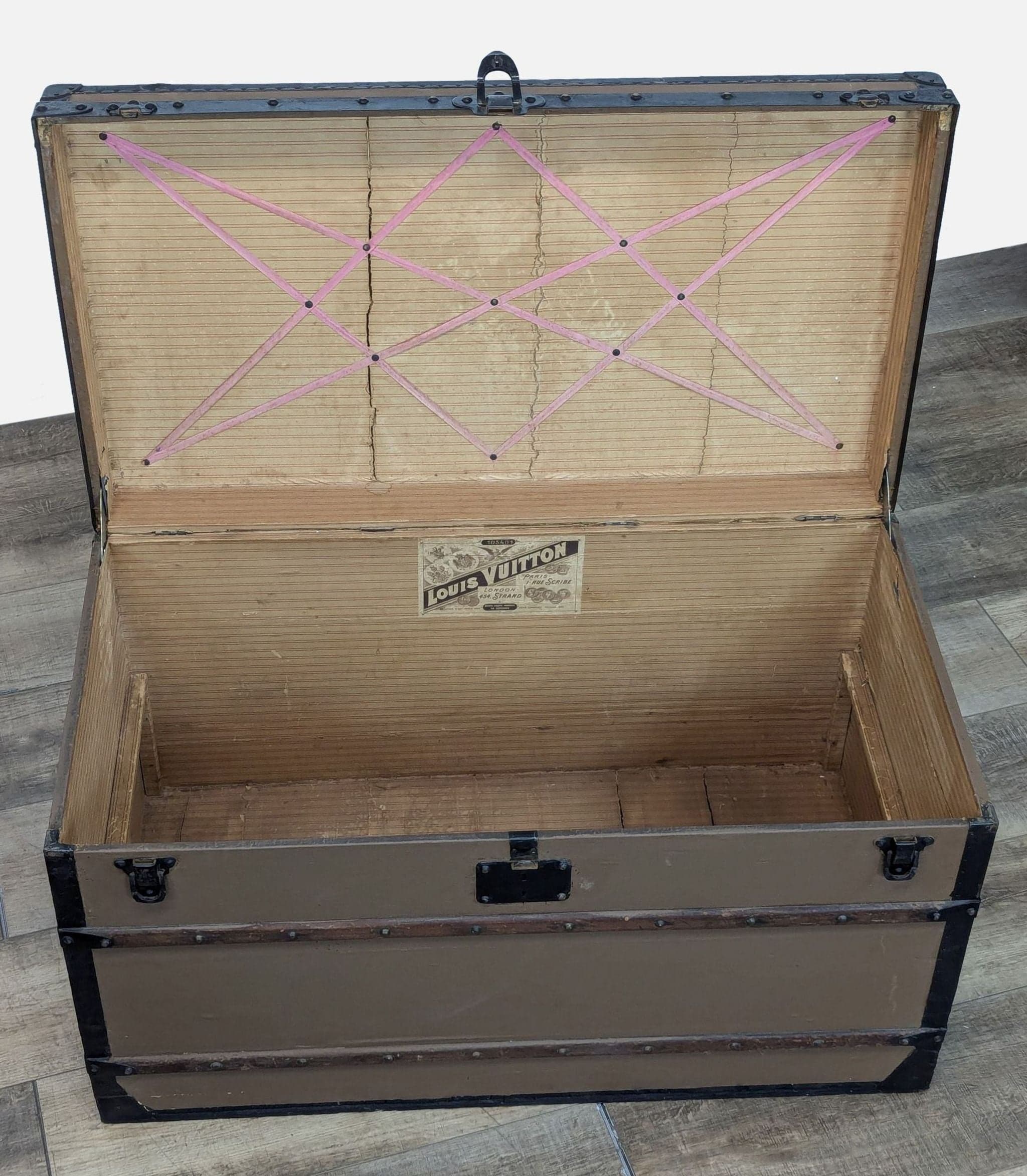 Louis Vuitton Vintage Trunk - Thumbnail 12
