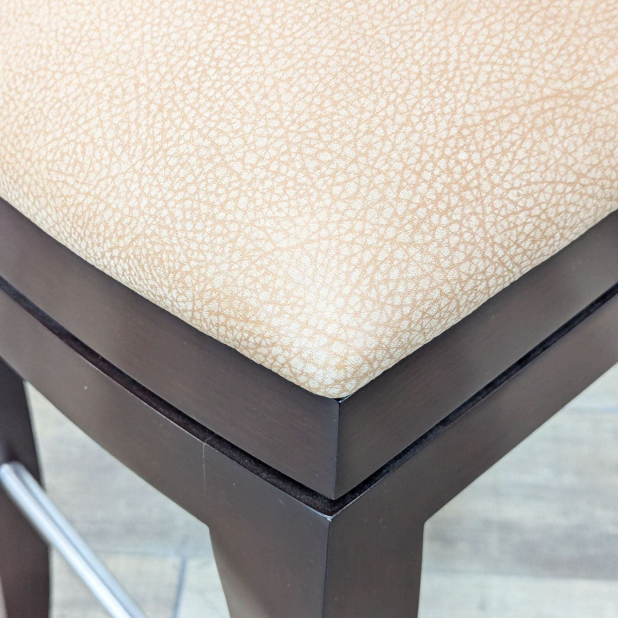 Berman Rosetti Grid Swivel Leather Bar Stool - Thumbnail 7