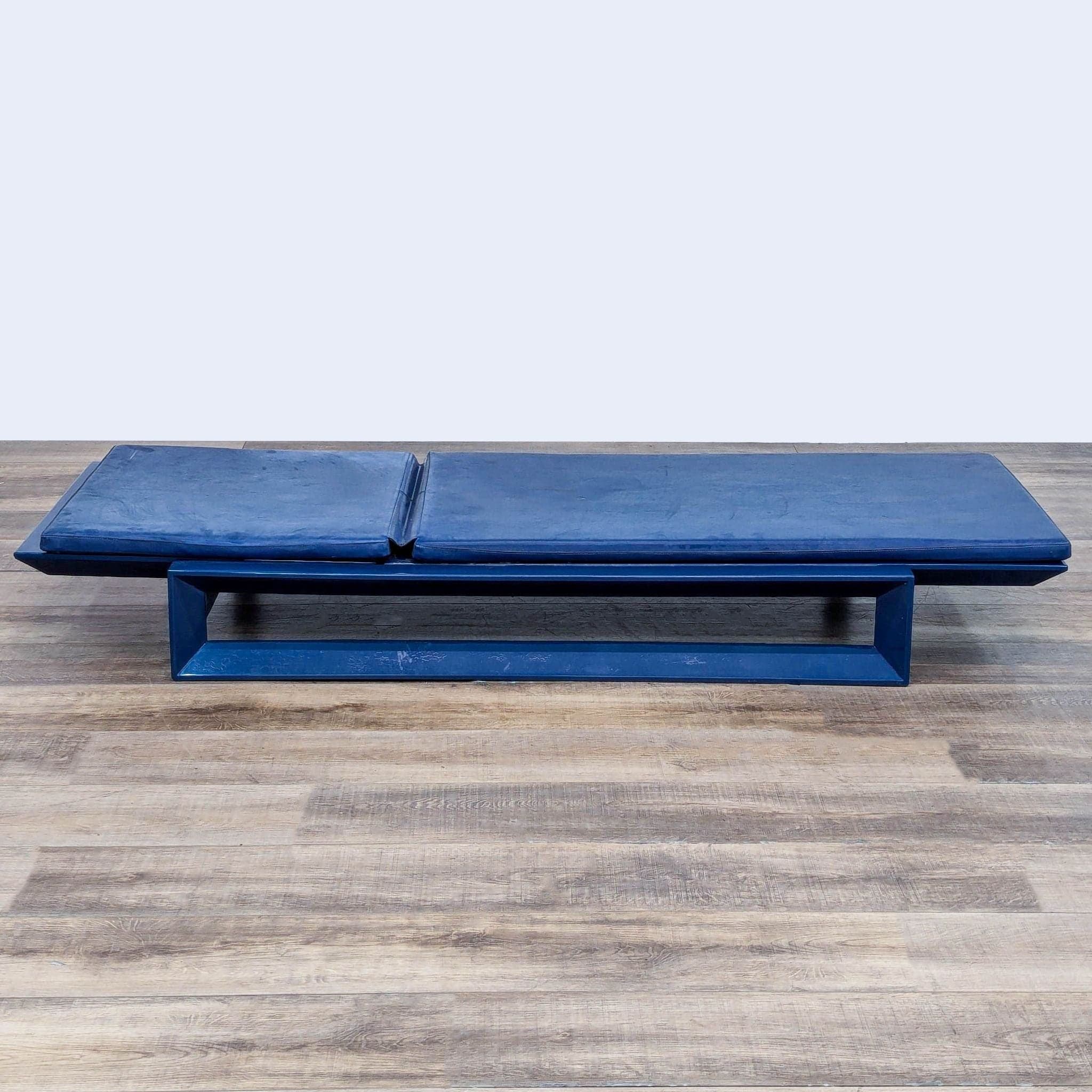 Condominium Frame Modern Outdoor Sun Lounge - Thumbnail 2