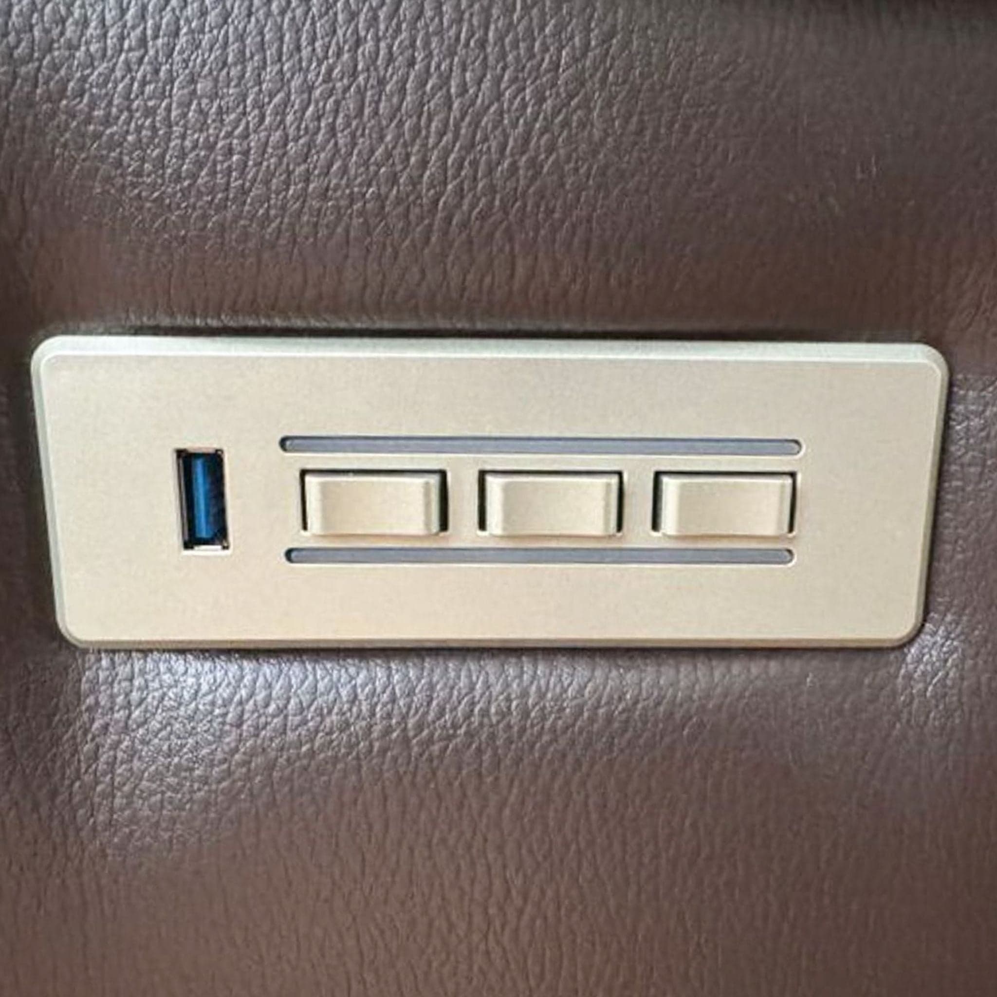 Palliser Triple Power Reclining Leather Sofa - Thumbnail 13