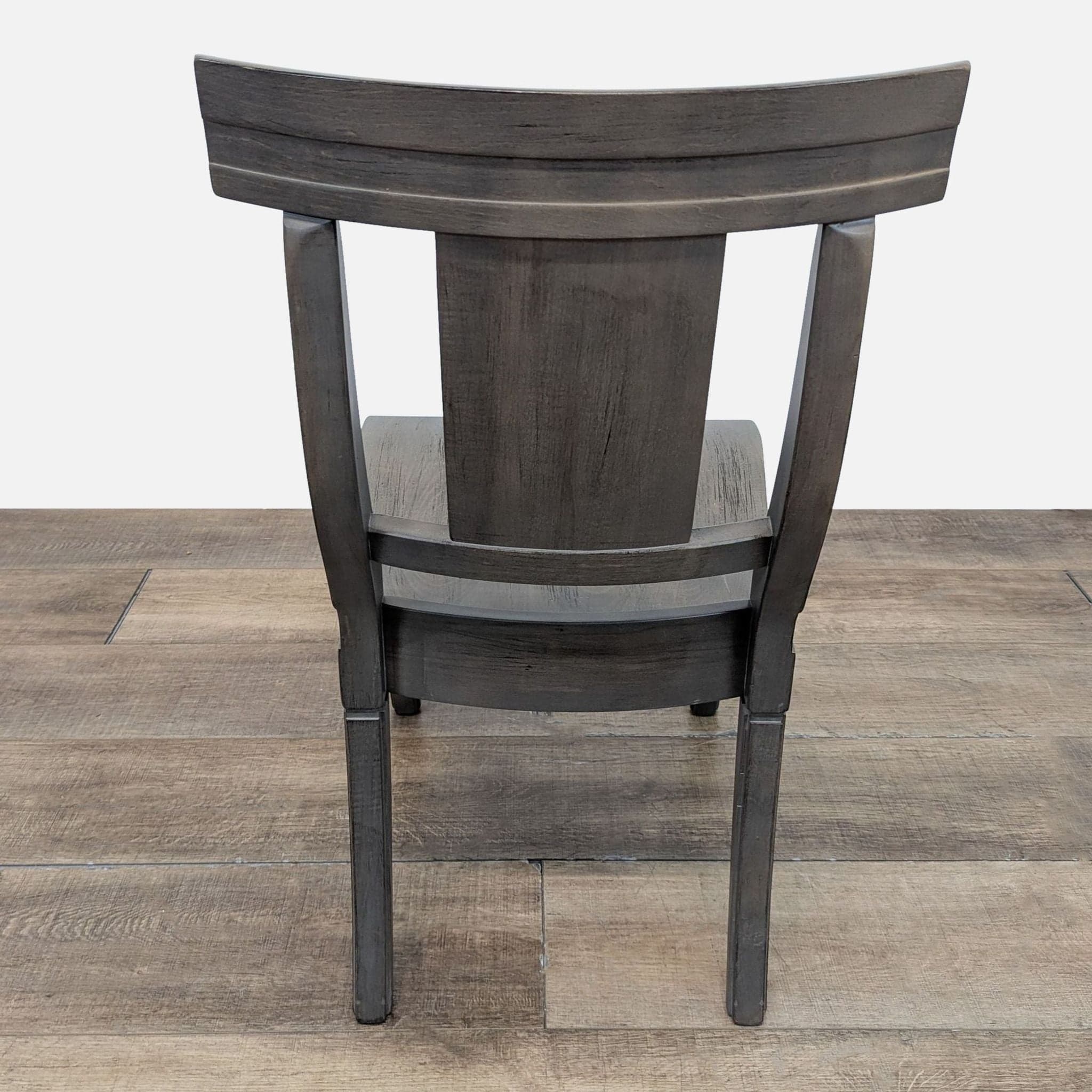 Bassett Furniture Harvest Dining Table with 6 Baxter Chairs - Thumbnail 8