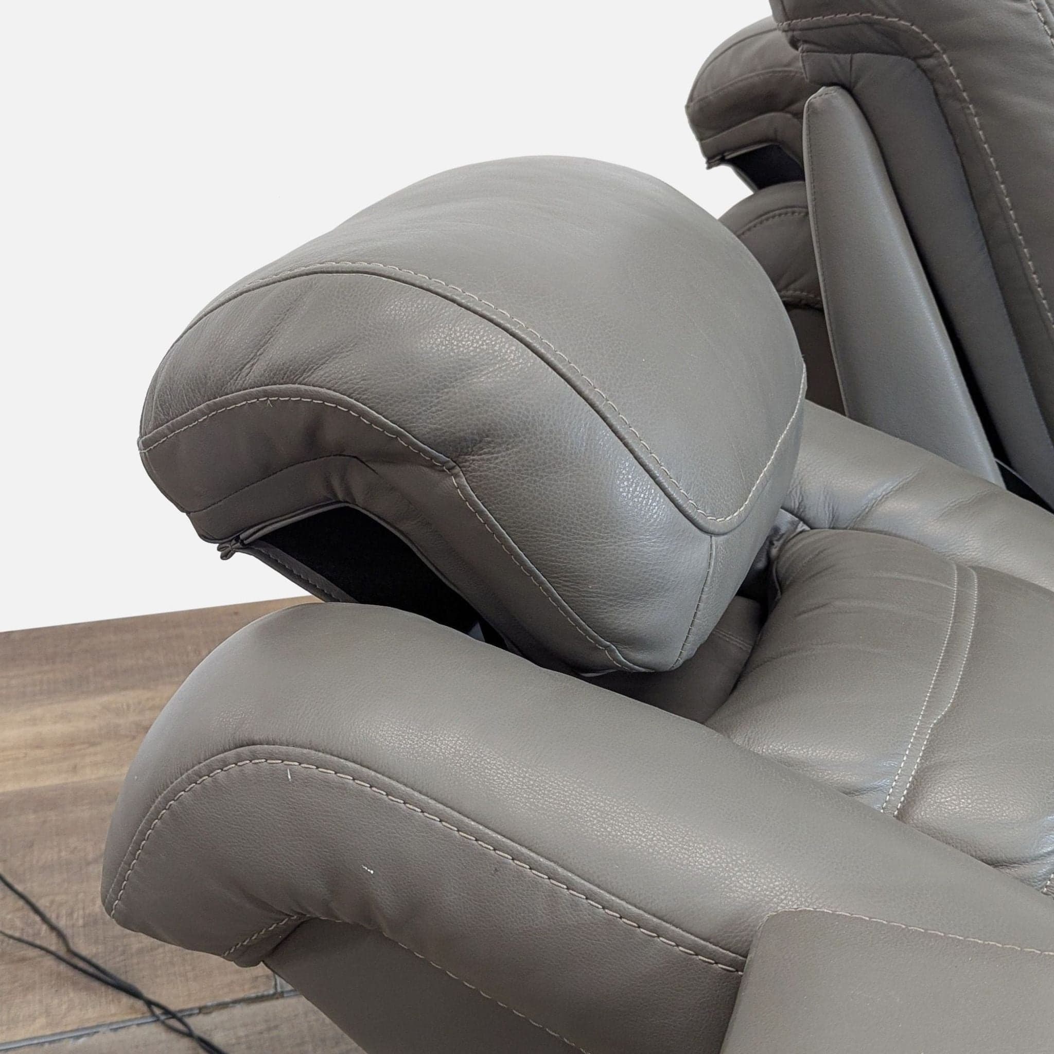 Signature Design by Ashley Backtrack Gray Power Reclining Sofa - Thumbnail 6