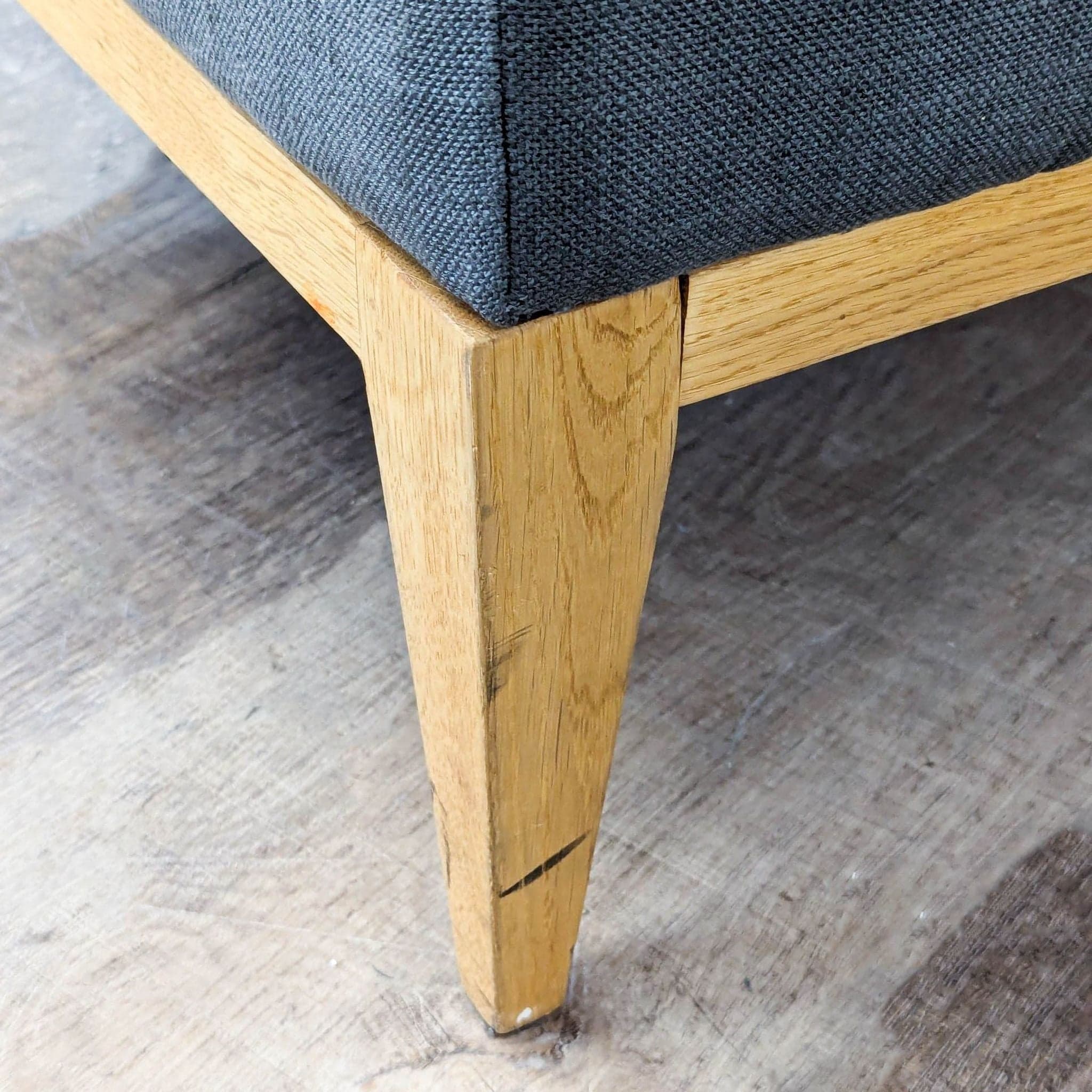 Moe’s Home Collection Modern Accent Chair - Thumbnail 6