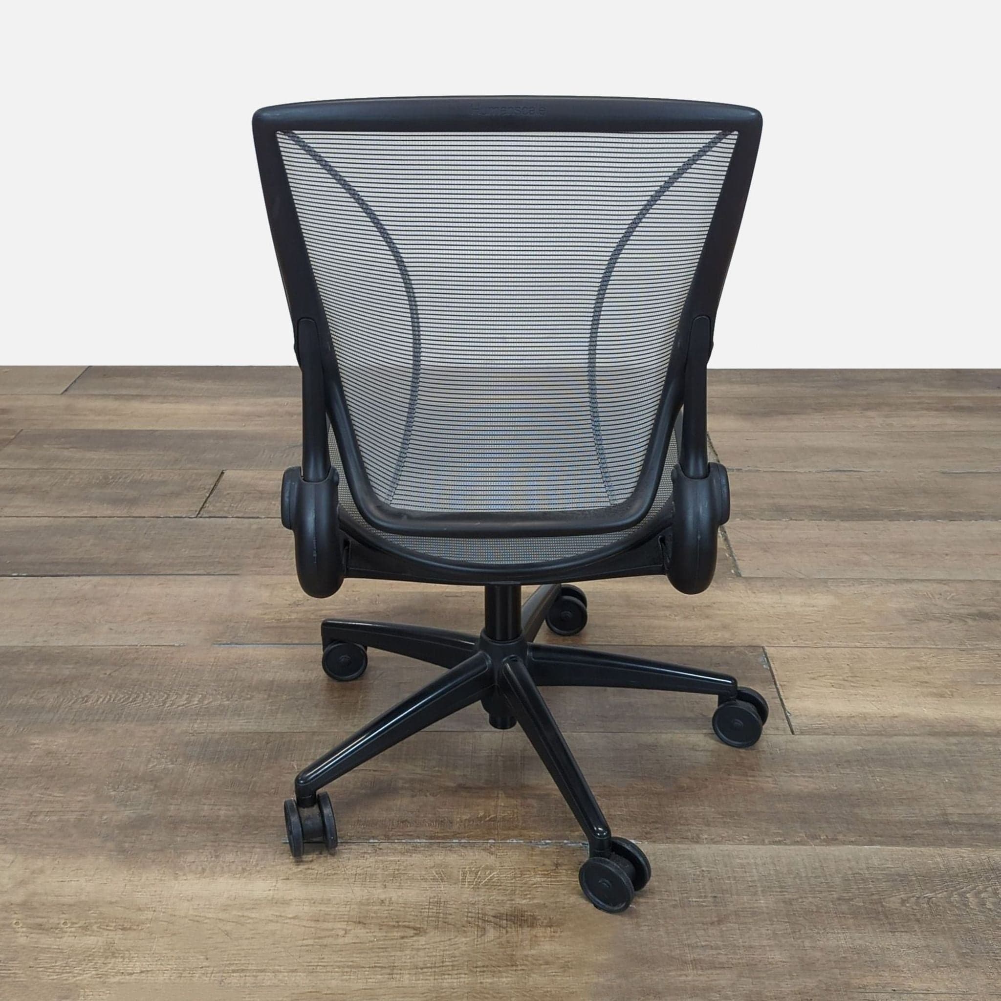 Human scale Different World Task Chair - Thumbnail 3