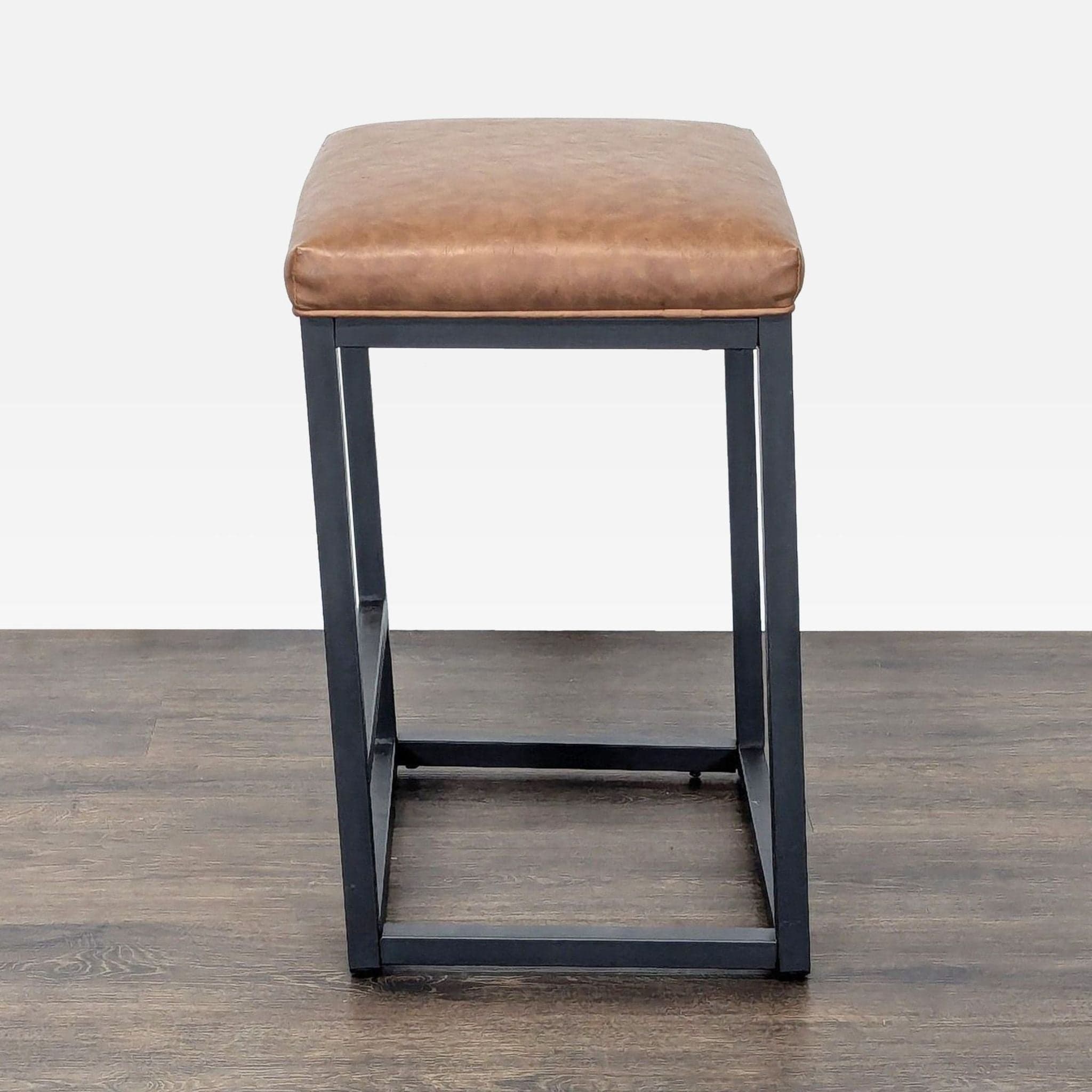 Bluefyn Counter Stool - Thumbnail 3