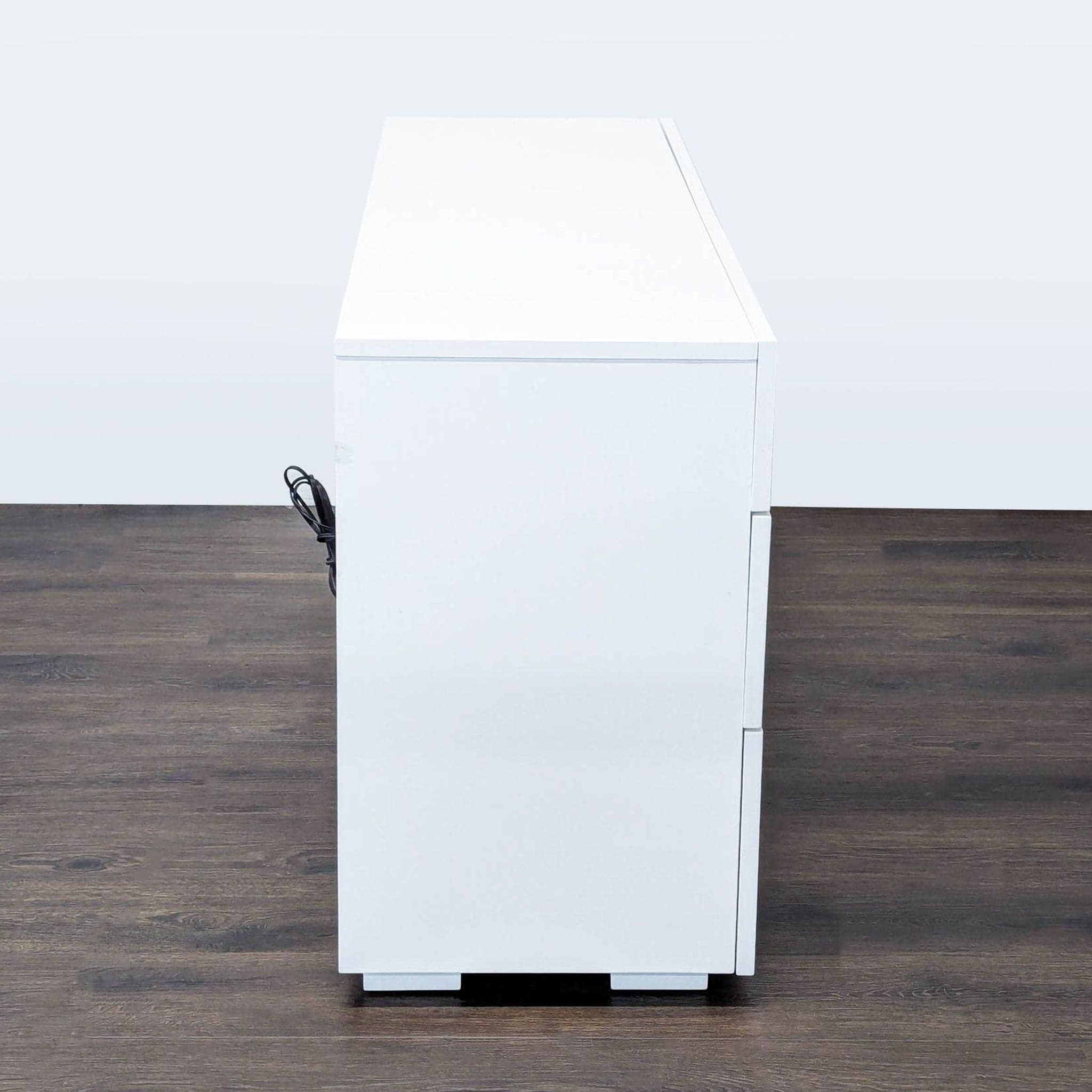 Multiple Drawer Media Console - Thumbnail 4