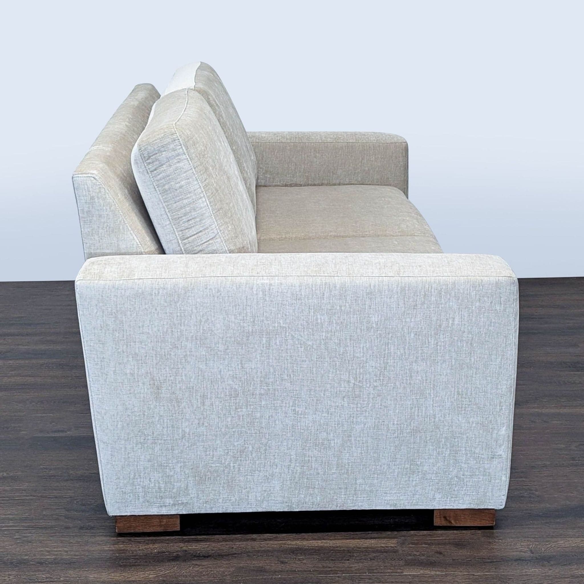 Modern 3-Seat Sofa with Wide Arms - Thumbnail 2