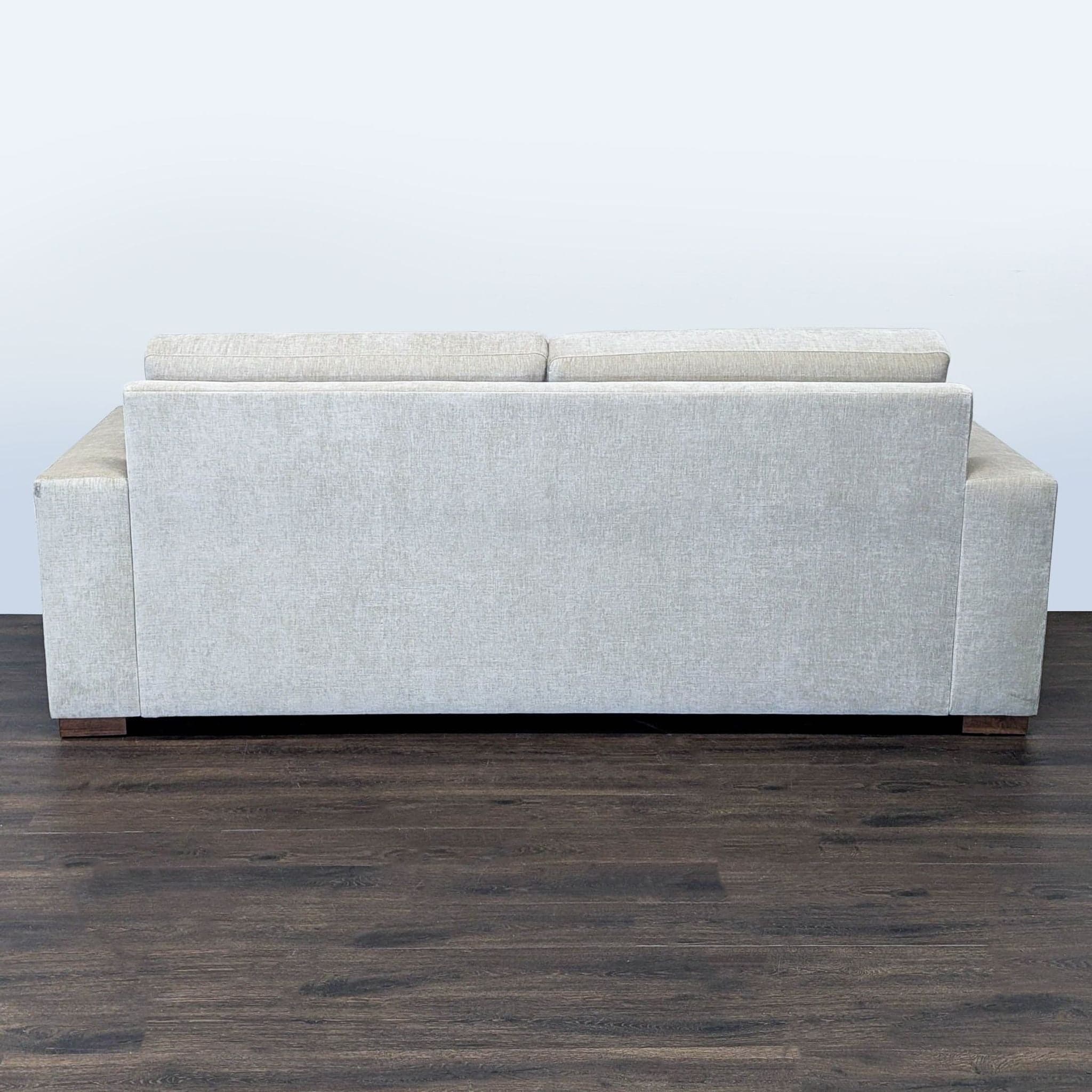 Modern 3-Seat Sofa with Wide Arms - Thumbnail 4