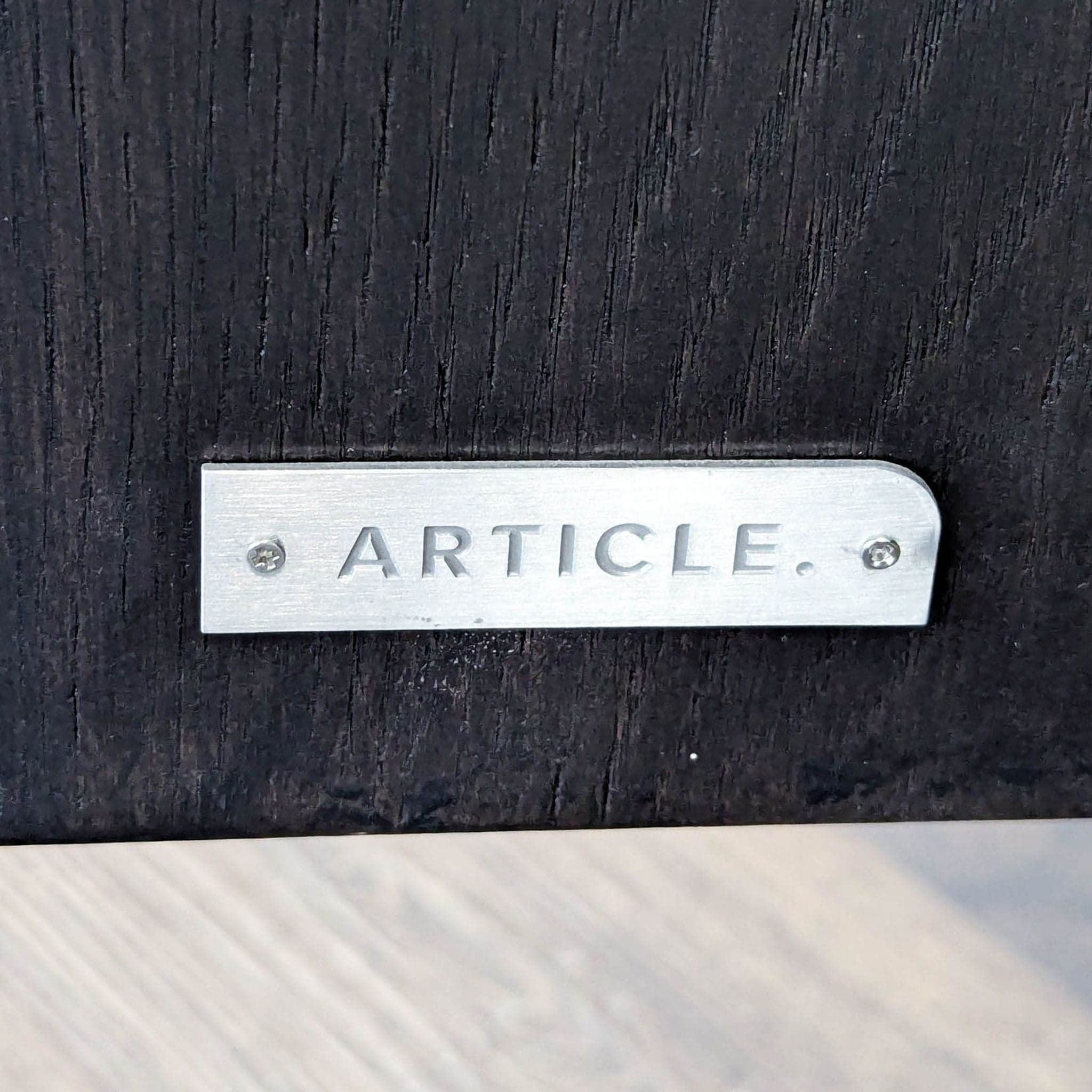 Article Bar Cabinet on Metal Base - Thumbnail 11