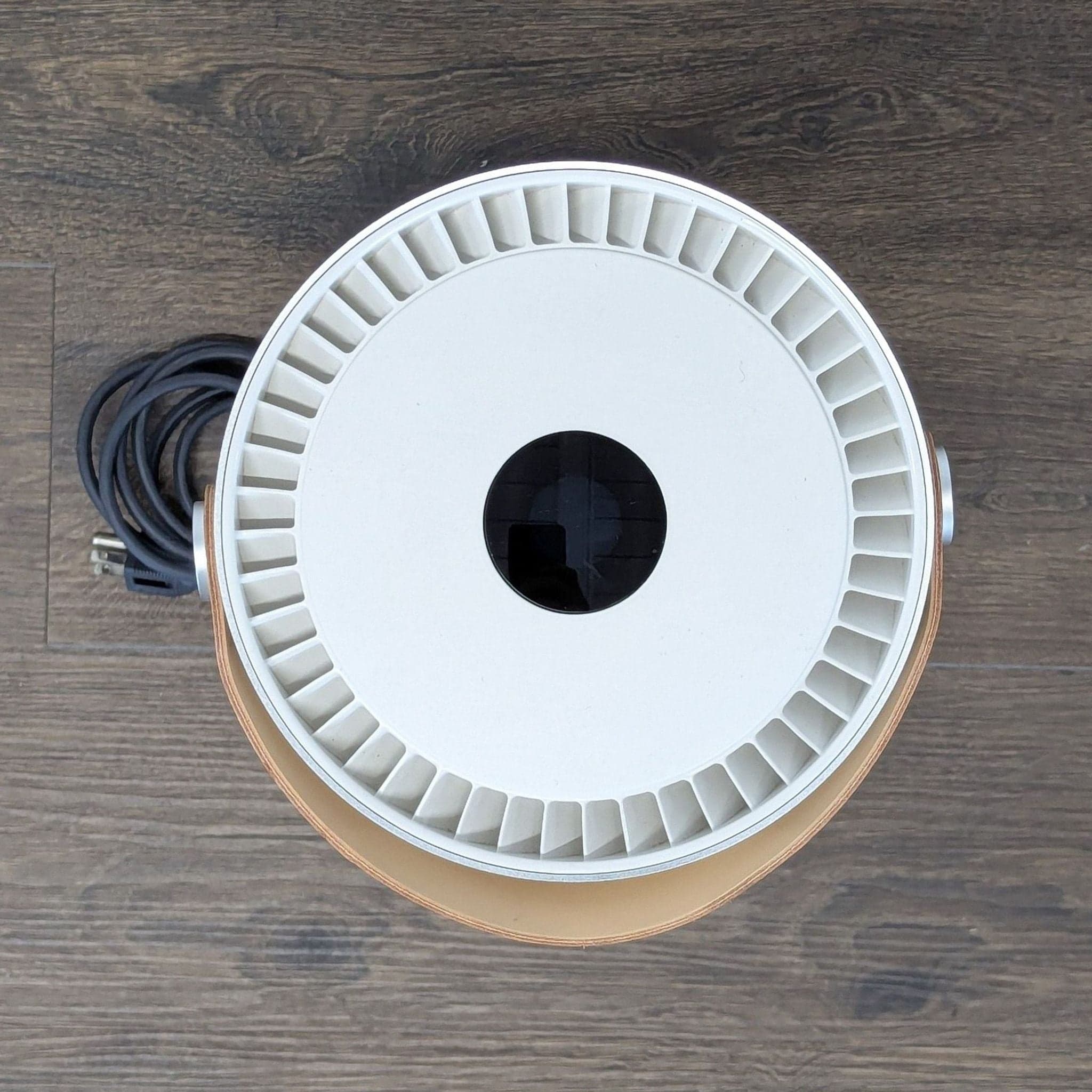 Molekule Air Purifier with Extra HEPA and Carbon Filters Included - Thumbnail 3